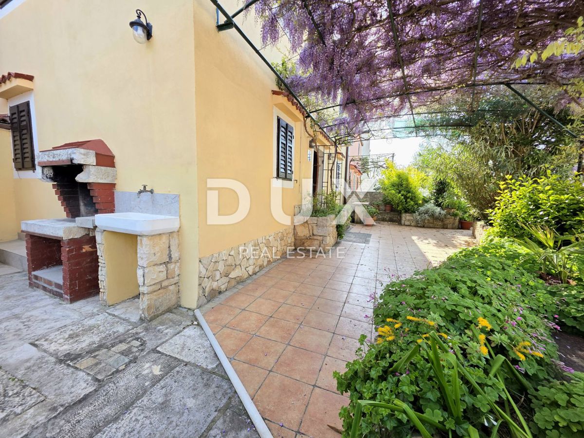 ISTRIA, MEDOLINO - Casa in pietra ristrutturata in una posizione popolare e bella