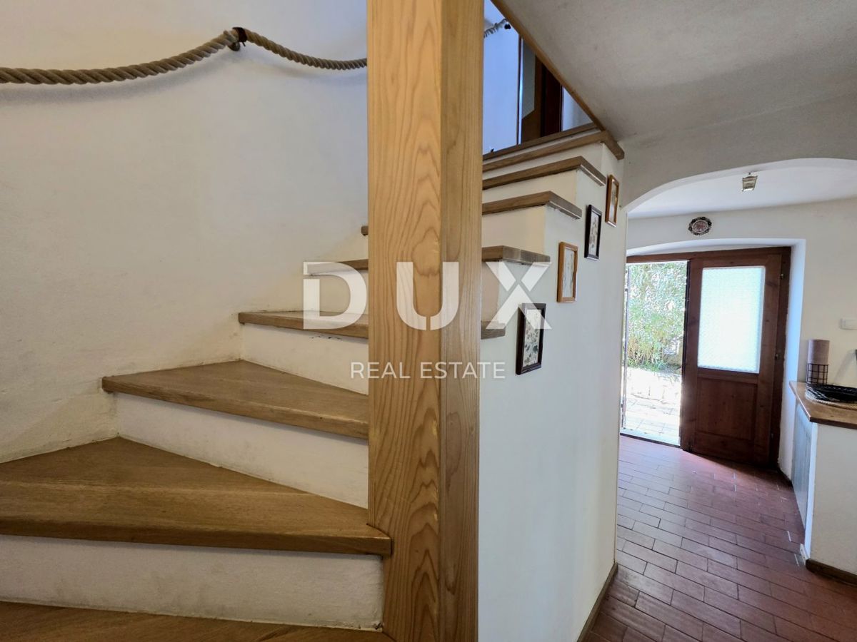ISTRIA, MEDOLINO - Casa in pietra ristrutturata in una posizione popolare e bella