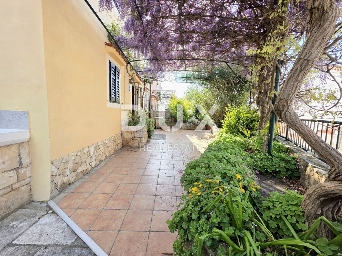 ISTRIA, MEDOLINO - Casa in pietra ristrutturata in una posizione popolare e bella