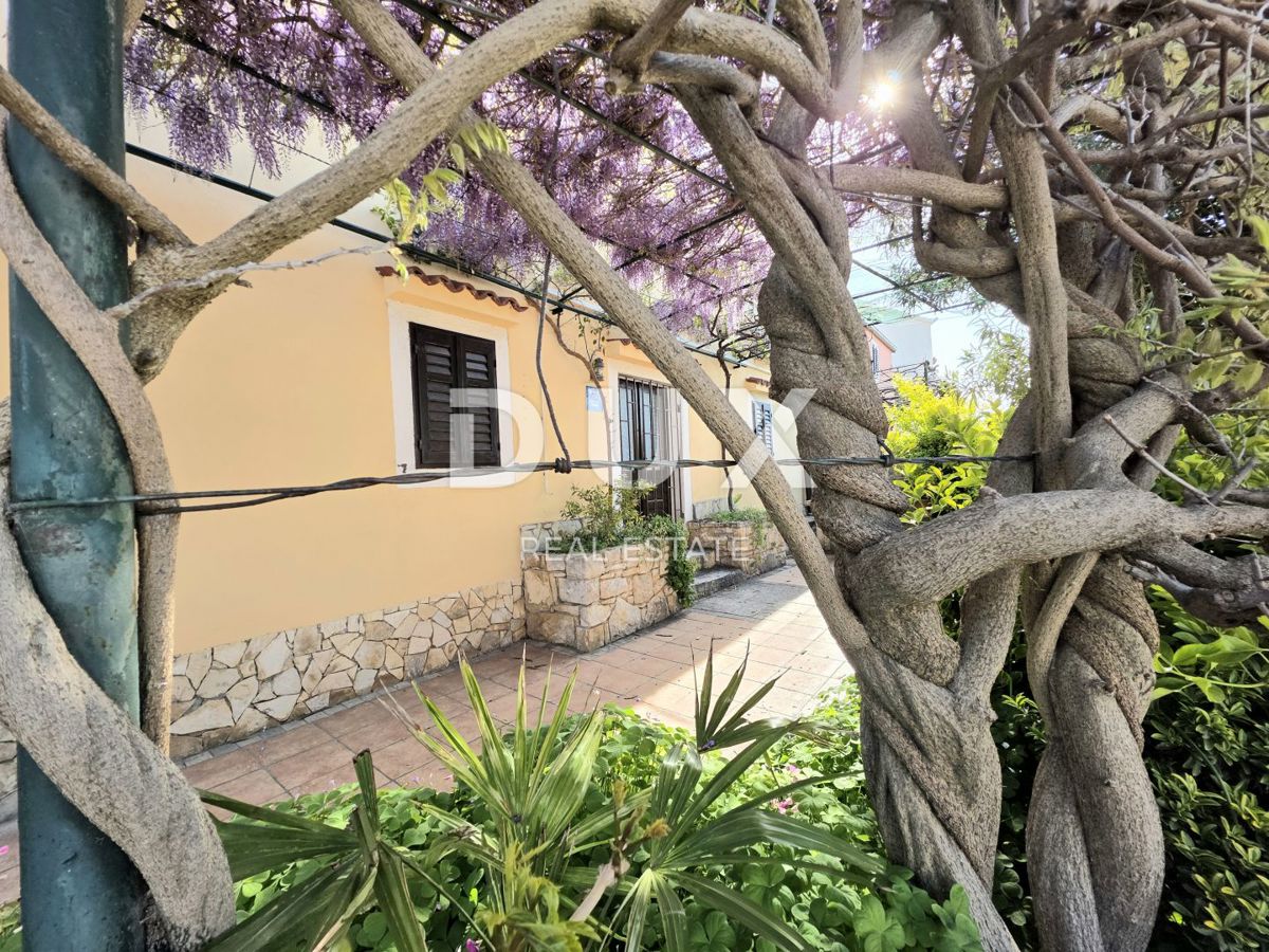 ISTRIA, MEDOLINO - Casa in pietra ristrutturata in una posizione popolare e bella