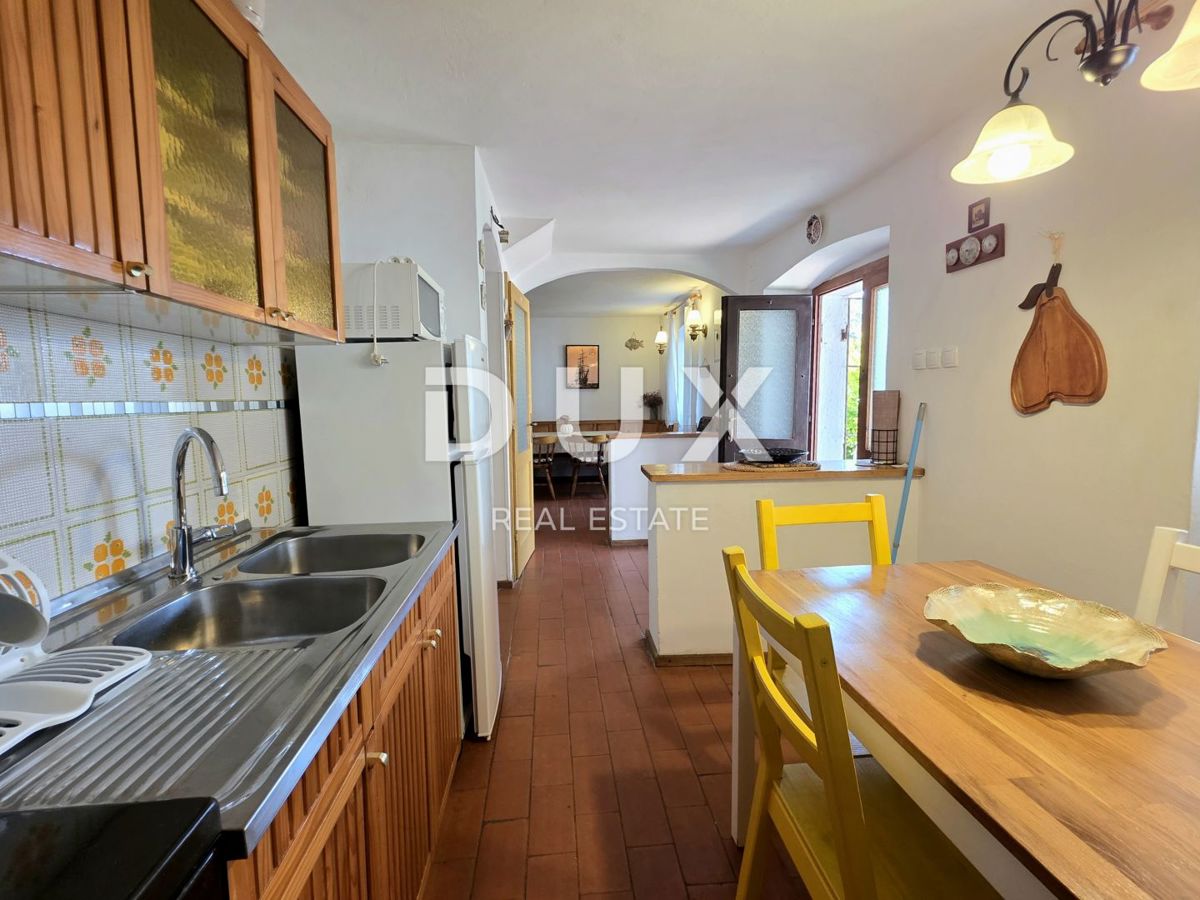 ISTRIA, MEDOLINO - Casa in pietra ristrutturata in una posizione popolare e bella
