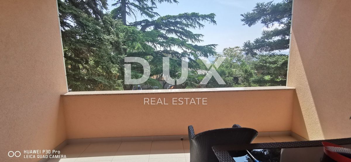NOVI VINODOLSKI - Casa con giardino imponente a soli 150 metri dal mare