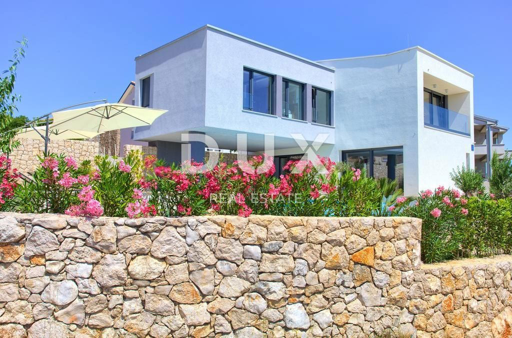 ISOLA DI KRK, CITTA 'DI KRK (DINTORNI) - Villa di lusso con piscina a sfioro e vista mare