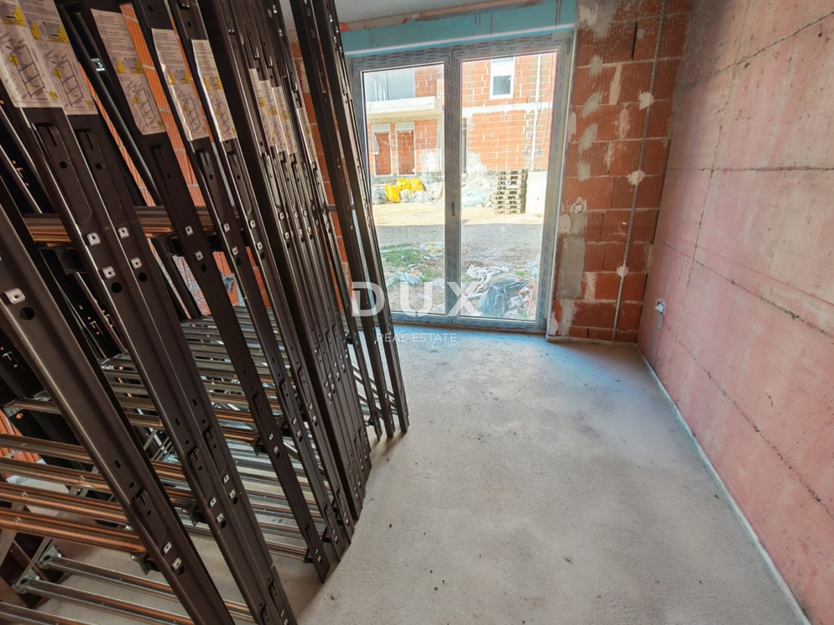 ISTRIA, MEDULIN - Nuovo edificio con ampio giardino