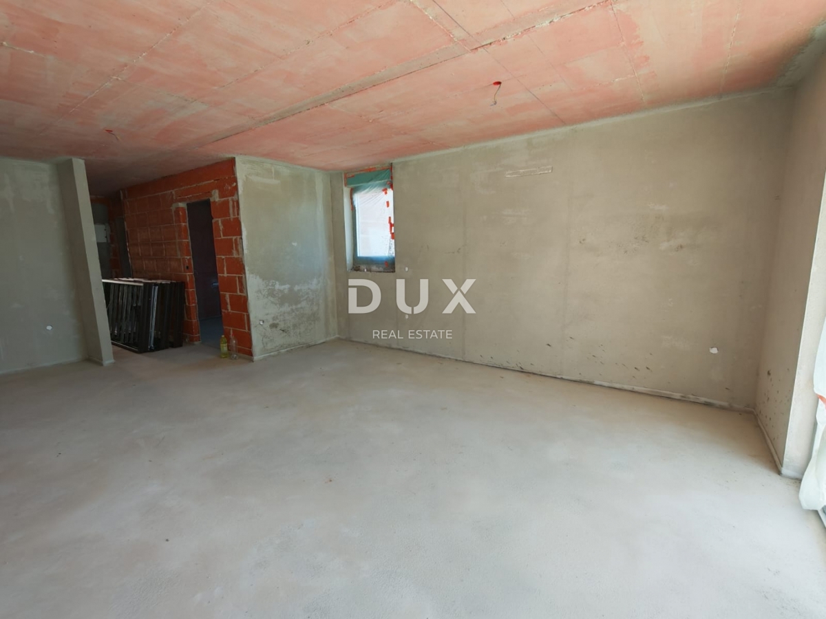 ISTRIA, MEDULIN - Nuovo edificio con ampio giardino