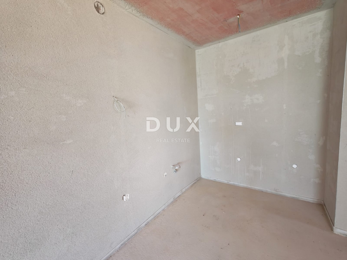 ISTRIA, MEDULIN - Nuovo edificio con ampio giardino