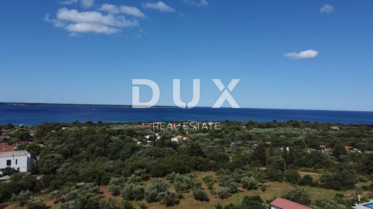 ISTRIA, PEROJ - Terreno edificabile con suggestiva vista mare