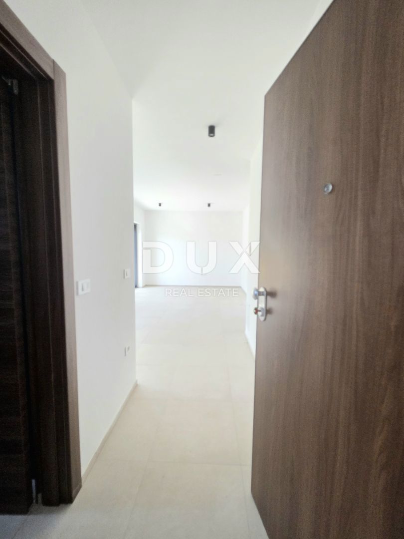 ISTRIA, ŠTINJAN - Una combinazione perfetta di lusso e comfort, appartamento 2SS+DB con garage privato a soli 500 metri da spiagge ben curate e lunghe passeggiate in riva al mare