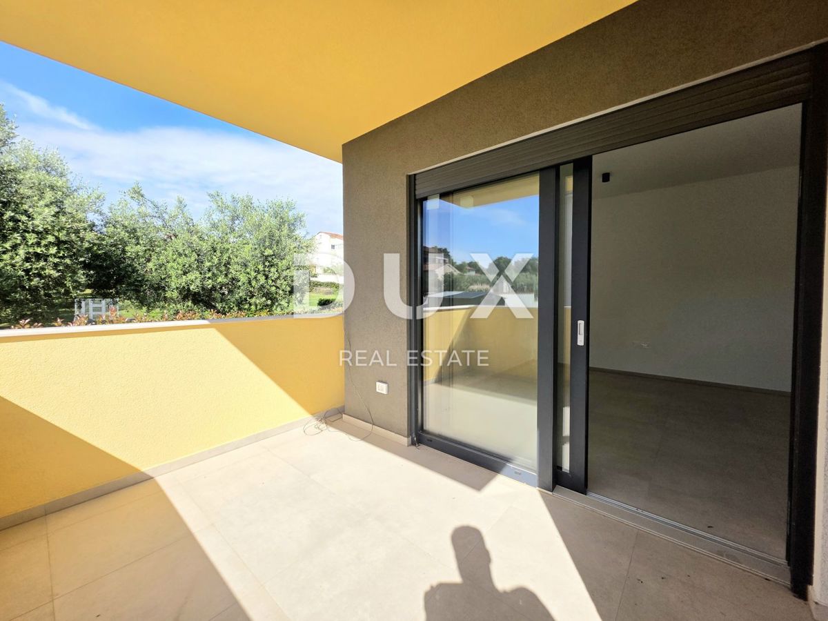 ISTRIA, ŠTINJAN - Una combinazione perfetta di lusso e comfort, appartamento 2SS+DB con garage privato a soli 500 metri da spiagge ben curate e lunghe passeggiate in riva al mare