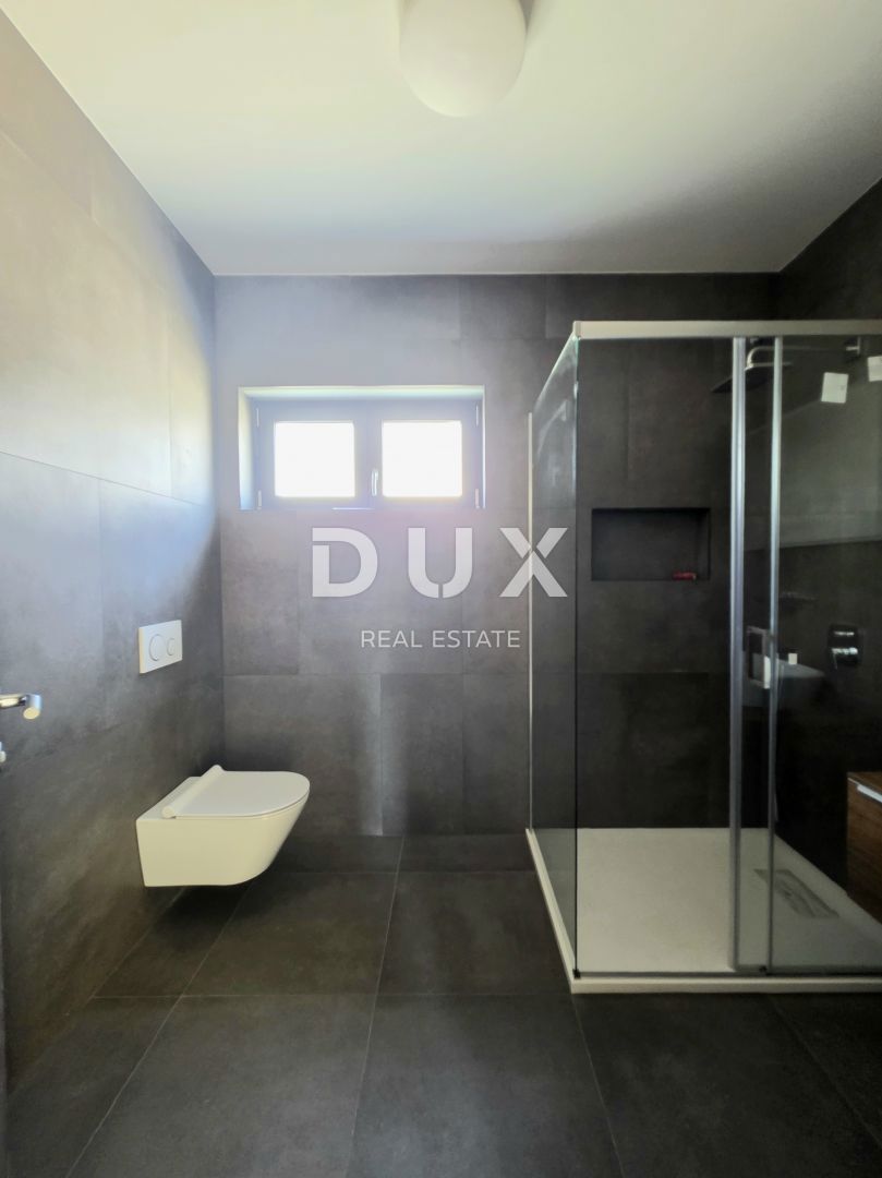 ISTRIA, ŠTINJAN - Una combinazione perfetta di lusso e comfort, appartamento 2SS+DB con garage privato a soli 500 metri da spiagge ben curate e lunghe passeggiate in riva al mare