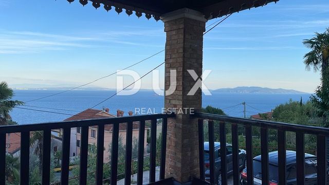 ABBAZIA, POBRI - Villa del 1886 con oggetti d'antiquariato in pietra