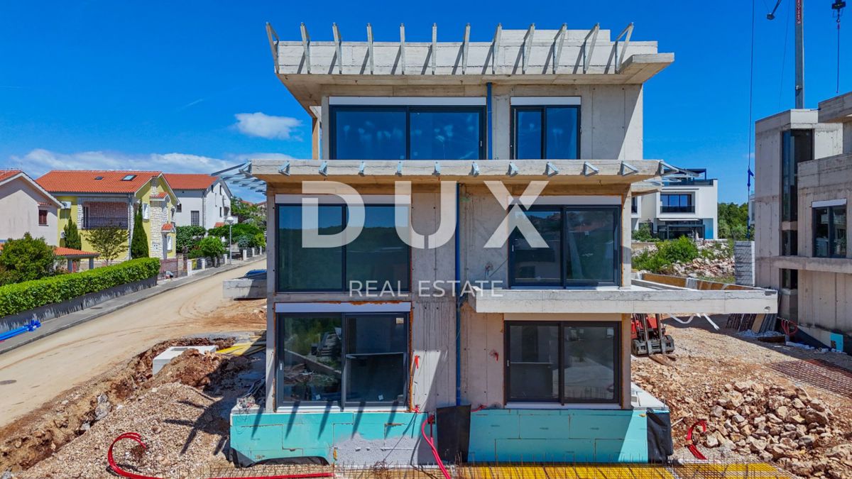 ISOLA DI KRK, NJIVICE - Nuovo edificio esclusivo, appartamento su due piani con piscina!