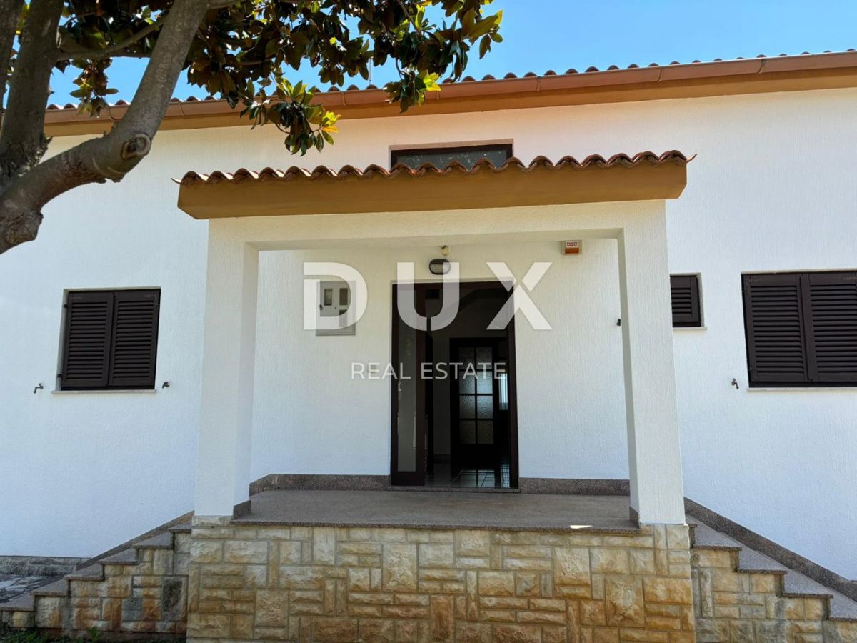 ISTRIA, PREMANTURA - Ampia casa con garage e 3 unità abitative!