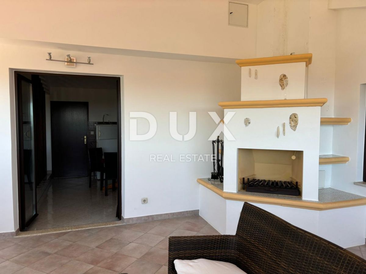 ISTRIA, PREMANTURA - Ampia casa con garage e 3 unità abitative!
