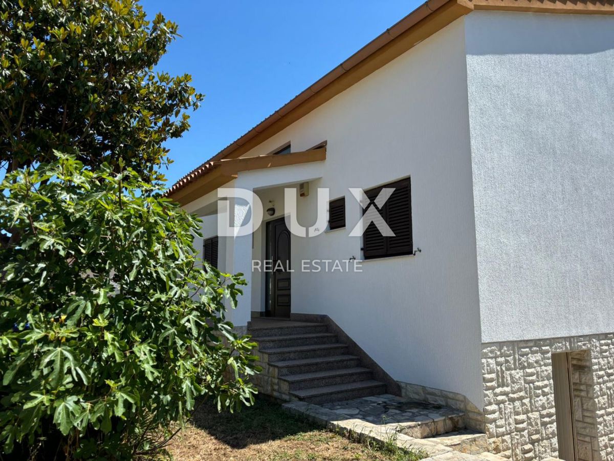 ISTRIA, PREMANTURA - Ampia casa con garage e 3 unità abitative!
