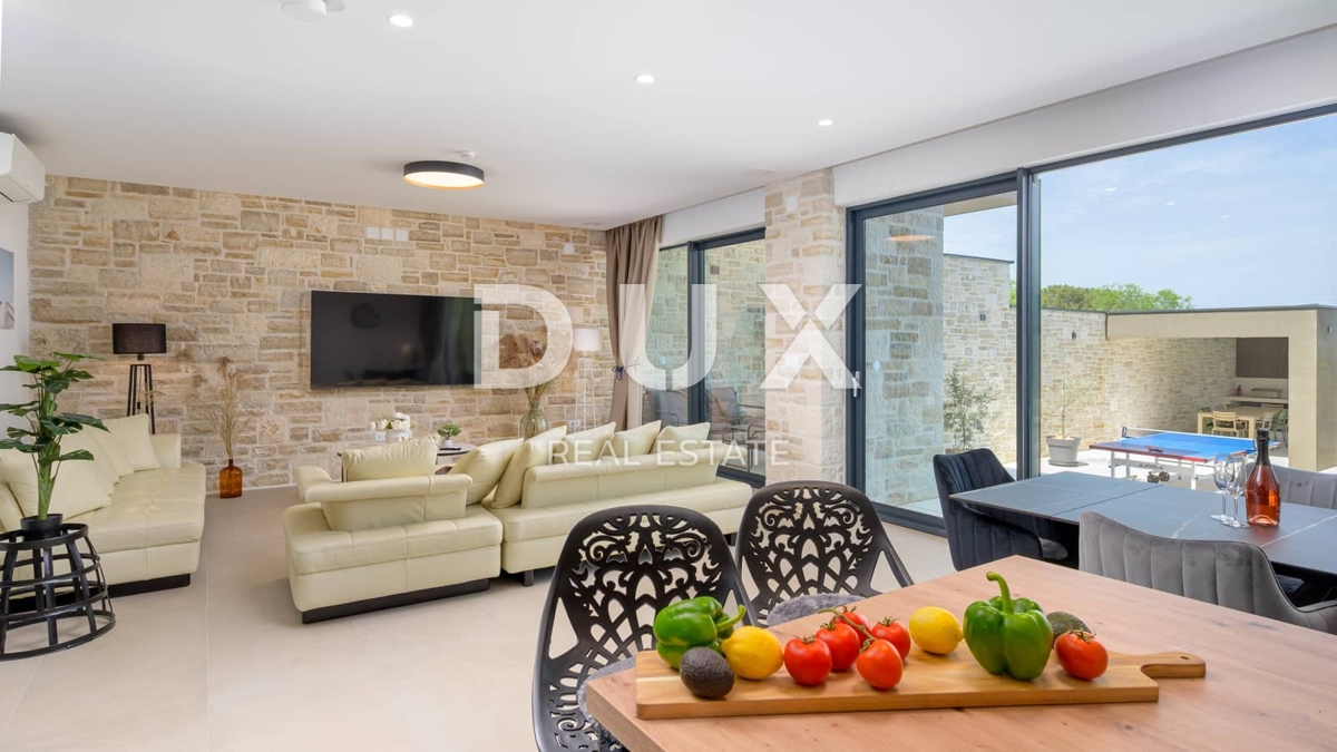 ISTRIA, ROVIGNO - Moderna nuova villa con piscina e privacy