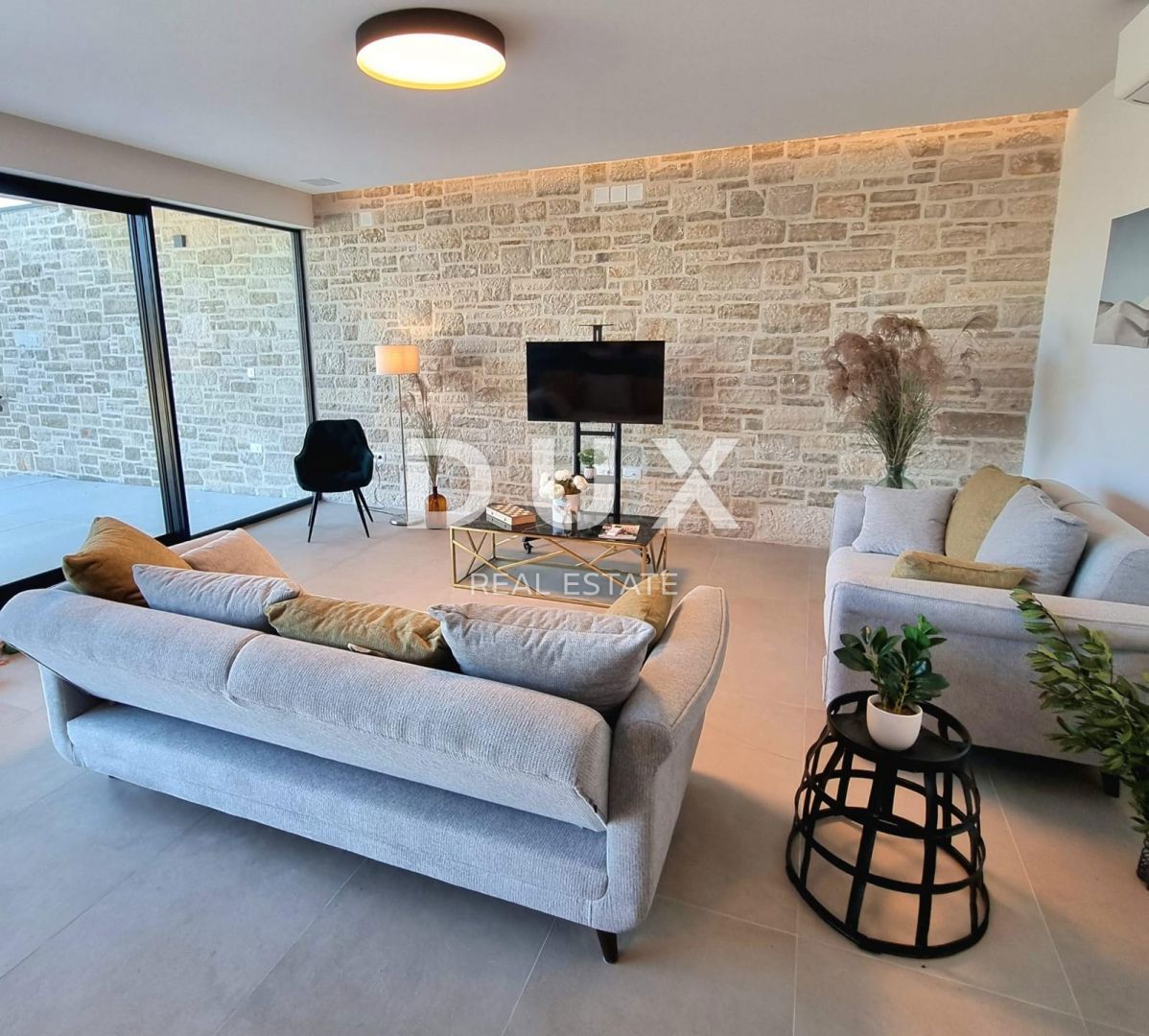 ISTRIA, ROVIGNO - Moderna nuova villa con piscina e privacy