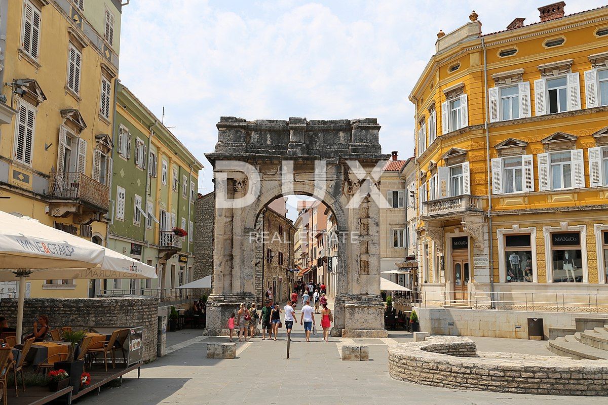 ISTRIA, POLA - Appartamento in centro città 70 m2 - ZONA PEDONALE!! 