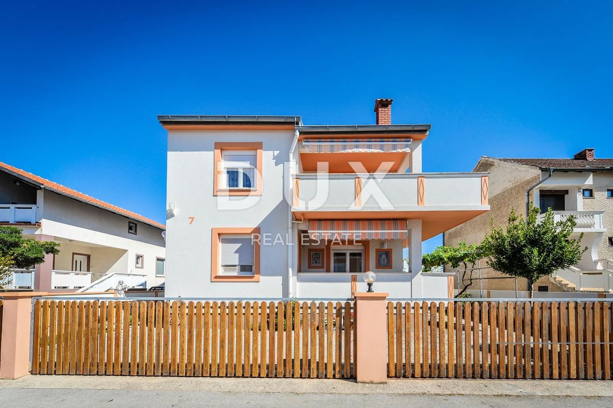 ZADAR, NIN - Casa indipendente su 4 piani, a 100 m dalla spiaggia!