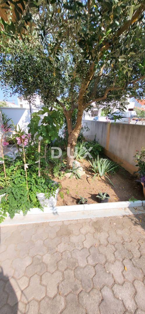 ZADAR, NIN - Casa indipendente su 4 piani, a 100 m dalla spiaggia!