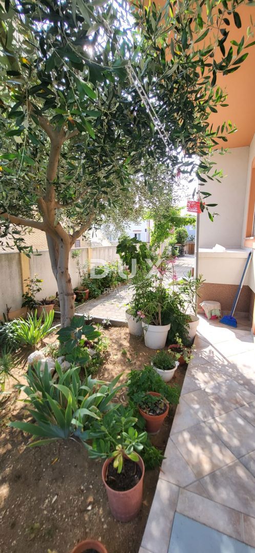 ZADAR, NIN - Casa indipendente su 4 piani, a 100 m dalla spiaggia!