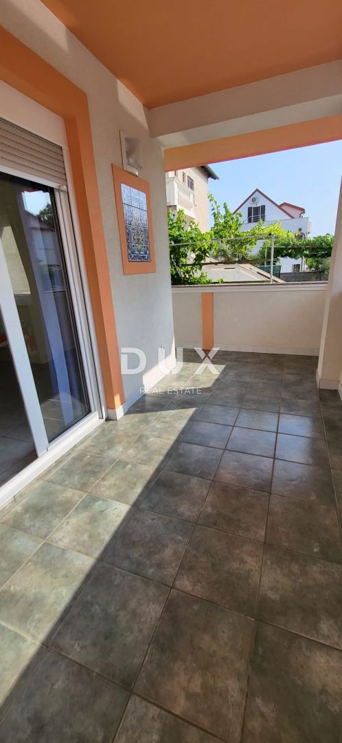 ZADAR, NIN - Casa indipendente su 4 piani, a 100 m dalla spiaggia!
