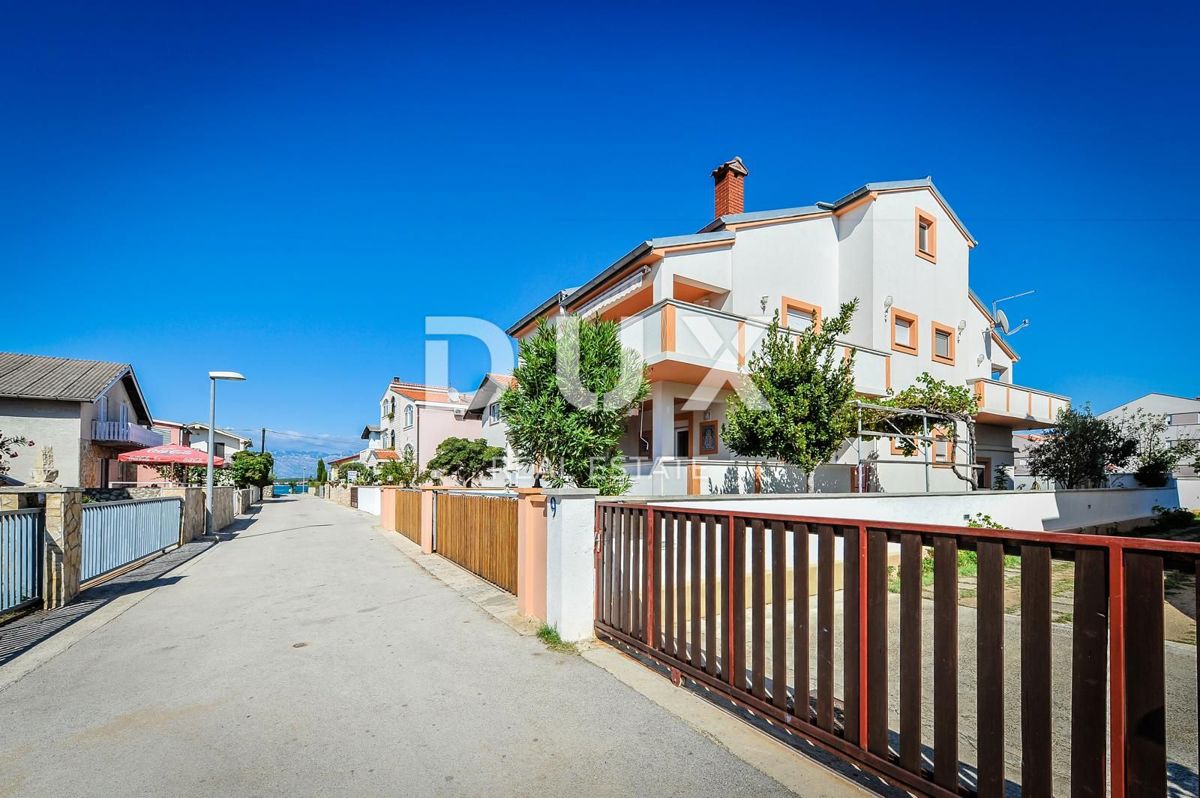 ZADAR, NIN - Casa indipendente su 4 piani, a 100 m dalla spiaggia!