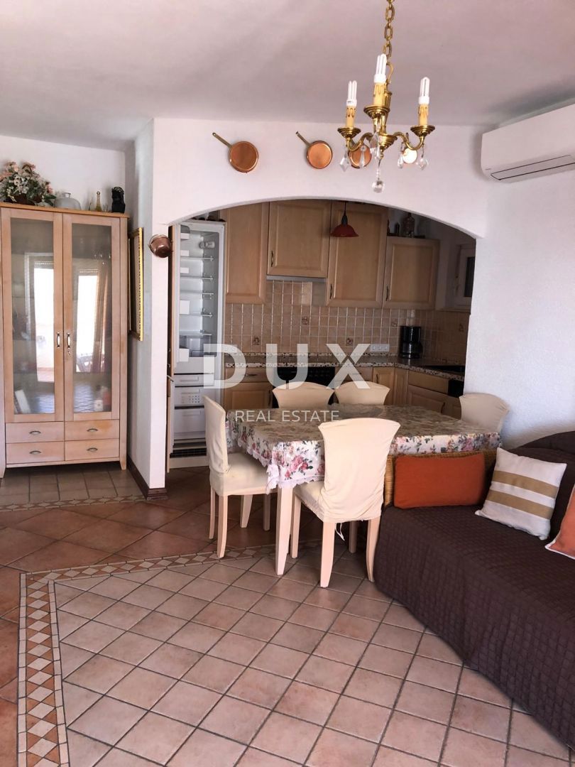 ZADAR, NIN - Casa indipendente su 4 piani, a 100 m dalla spiaggia!
