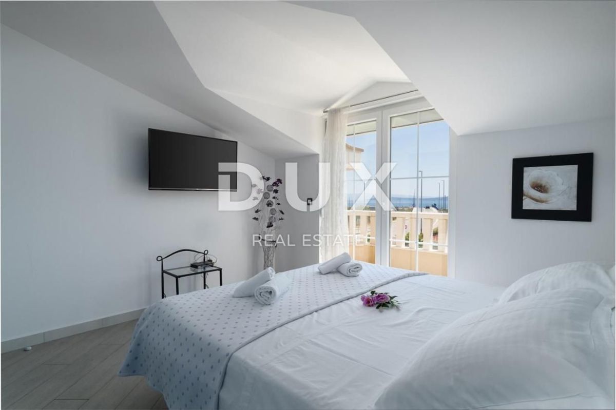 SPALATO, KAŠTEL - Bellissima villa con piscina e vista mare