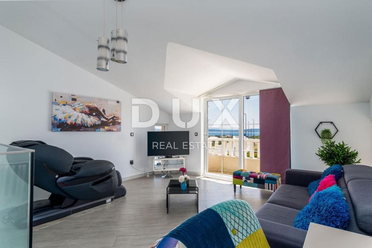 SPALATO, KAŠTEL - Bellissima villa con piscina e vista mare