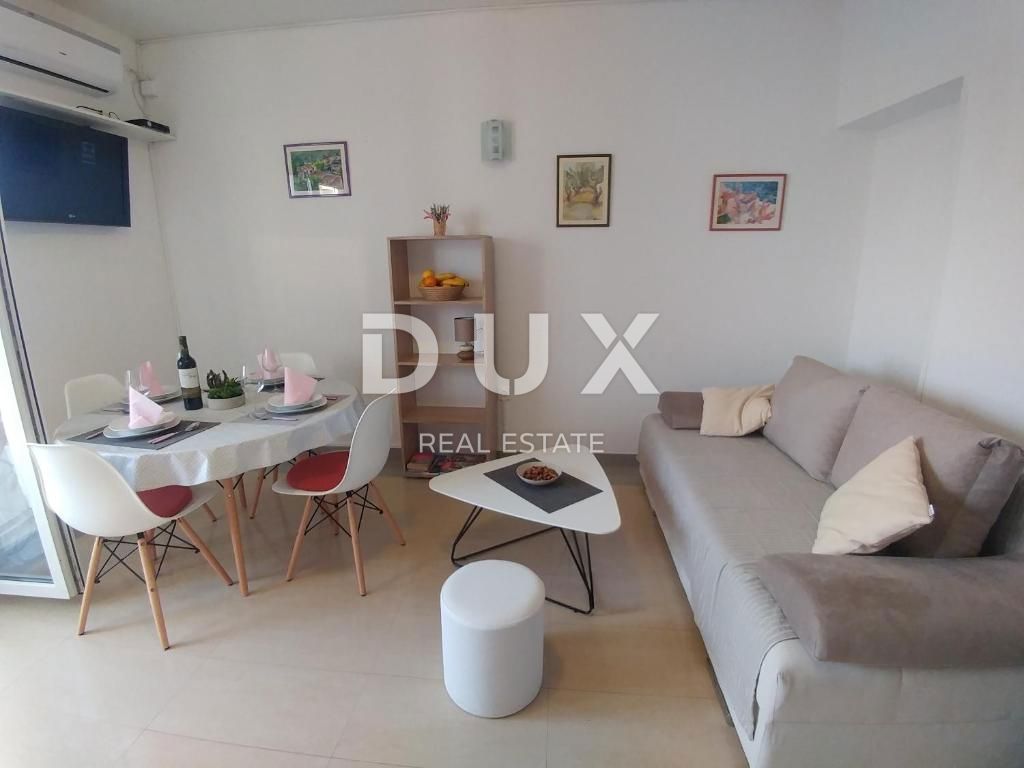 ISTRIA, MEDULIN – Appartamento con 2 camere da letto e 1 bagno con vista mare e piscina in comune, a soli 300 metri dalla costa!