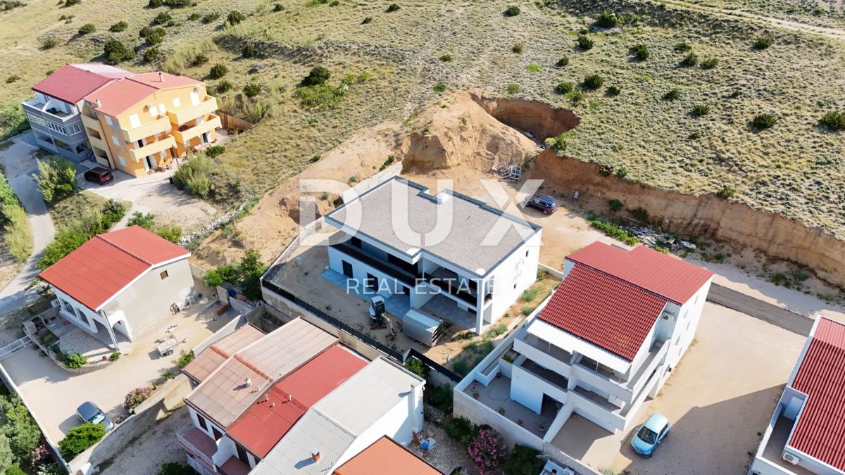 ISOLA DI PAG, PAG - Appartamento di 70m2 a soli 50 metri dal mare
