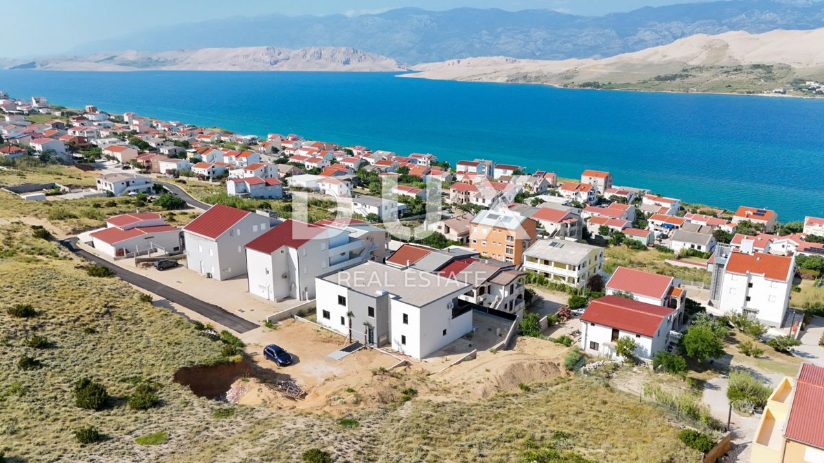 ISOLA DI PAG, PAG - Appartamento di 70m2 a soli 50 metri dal mare