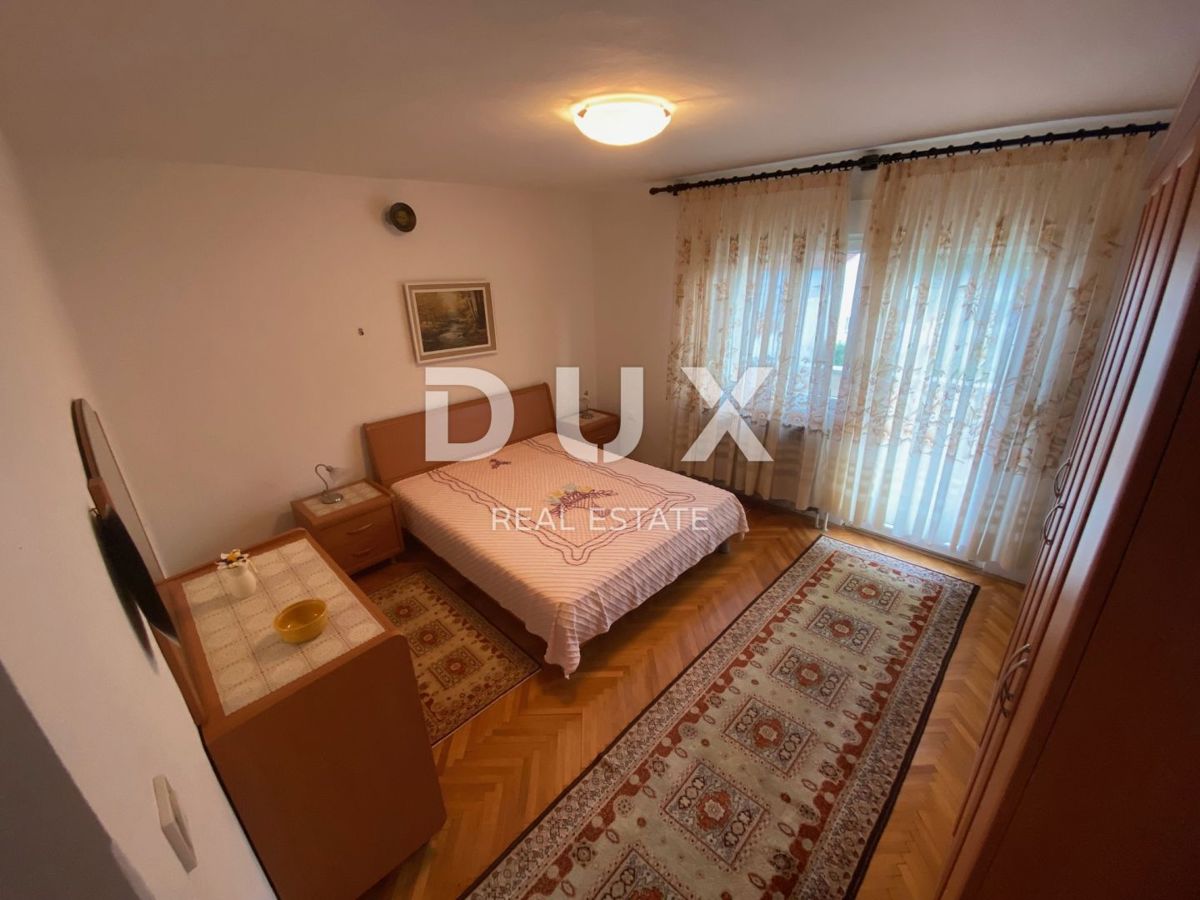 ISOLA DI KRK, BAŠKA, DRAGA BAŠĆANSKA - casa indipendente con due appartamenti e ampio giardino! OCCASIONE!