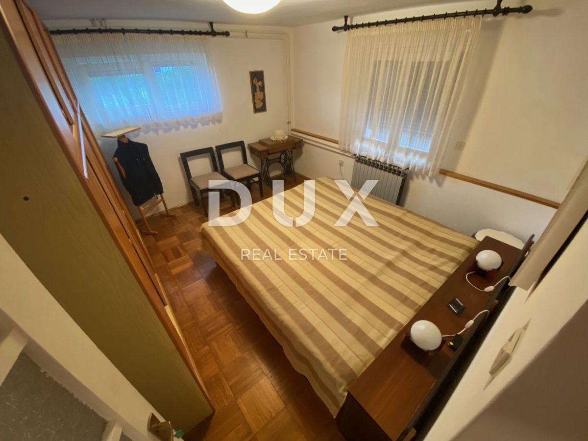 ISOLA DI KRK, BAŠKA, DRAGA BAŠĆANSKA - casa indipendente con due appartamenti e ampio giardino! OCCASIONE!