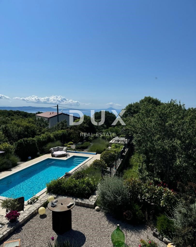 ISTRIA, LABIN - Casa mediterranea in pietra con piscina e fantastica vista sul mare