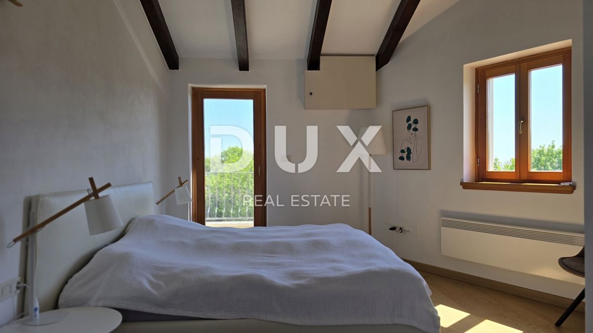 ISTRIA, LABIN - Casa mediterranea in pietra con piscina e fantastica vista sul mare