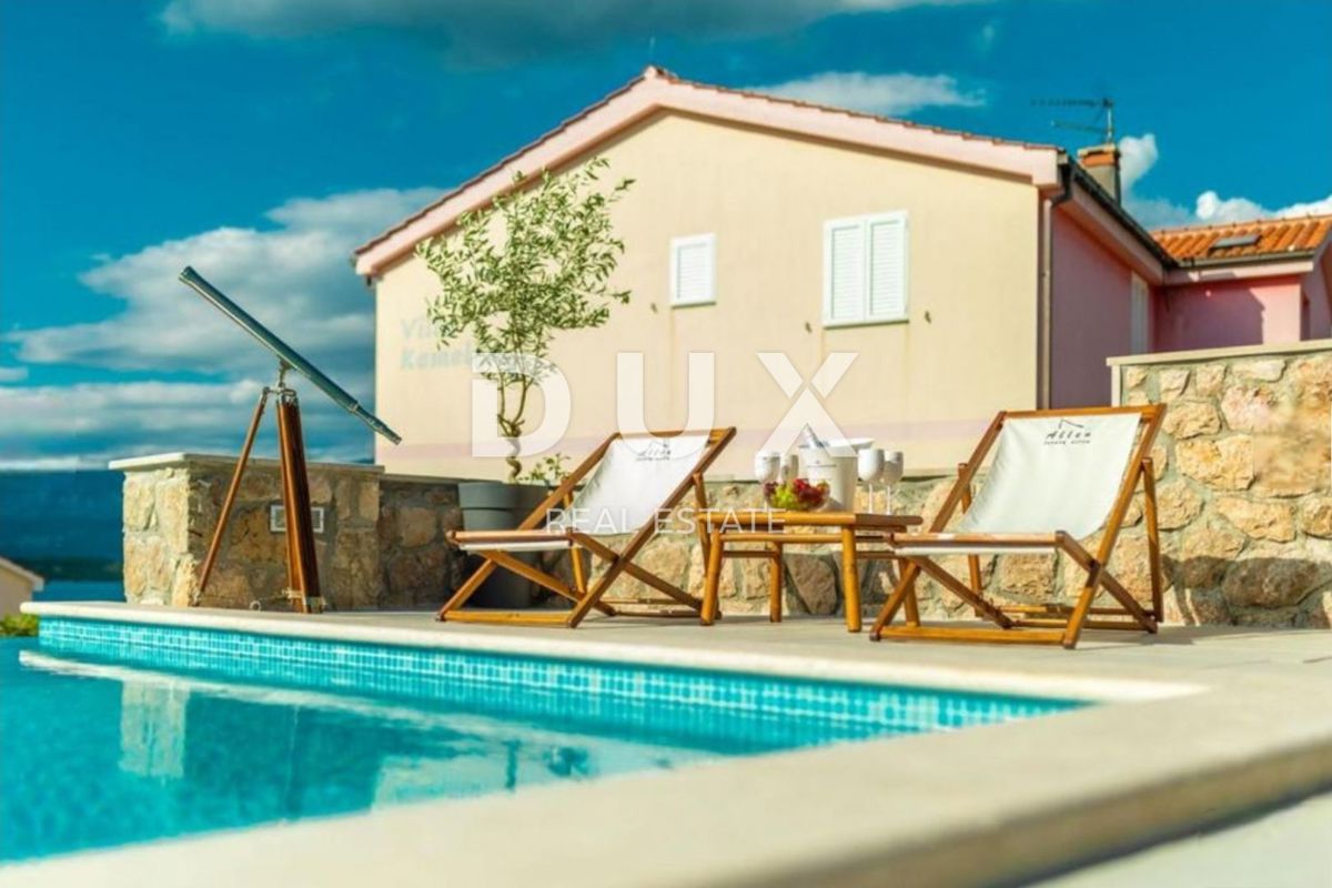 ISOLA DI KRK, KLIMNO - appartamento in villa 61m2, soggiorno + 2 camere da letto, piano terra, con splendida vista sul mare e piscina + dintorni 91m2 - S2
