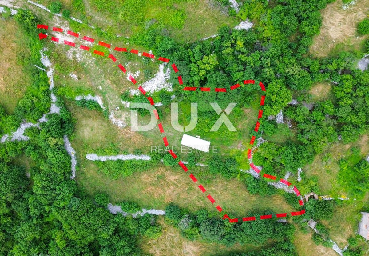 ISTRIA, SKITAČA - Terreno edificabile unico con permesso di costruire e vista mare 