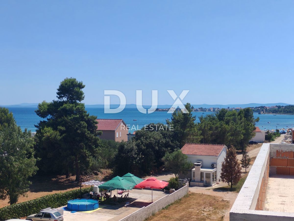 ZADAR, VIR - Confortevole attico con vista mare a 180 metri dalla spiaggia di Jadro! AS3