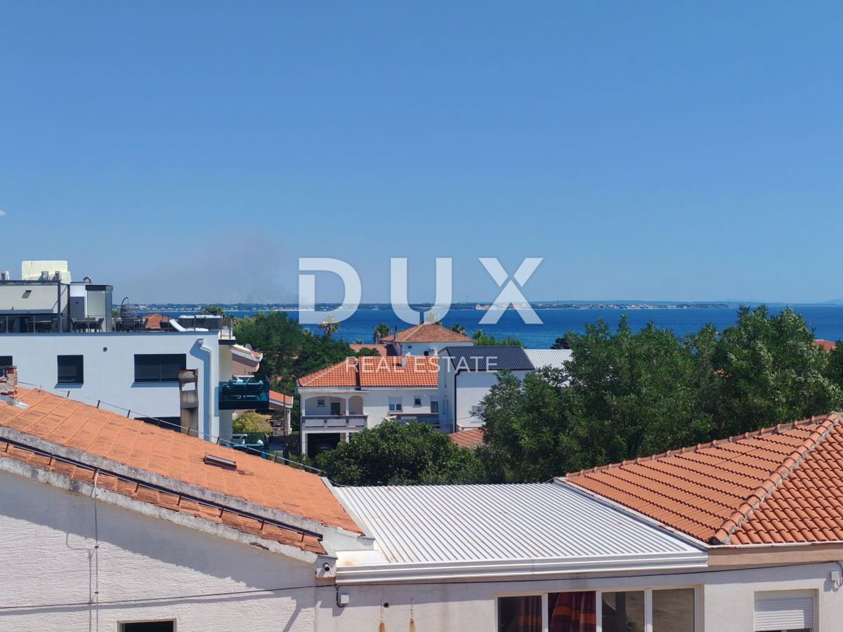 ZADAR, VIR - Confortevole attico con vista mare a 180 metri dalla spiaggia di Jadro! AS3