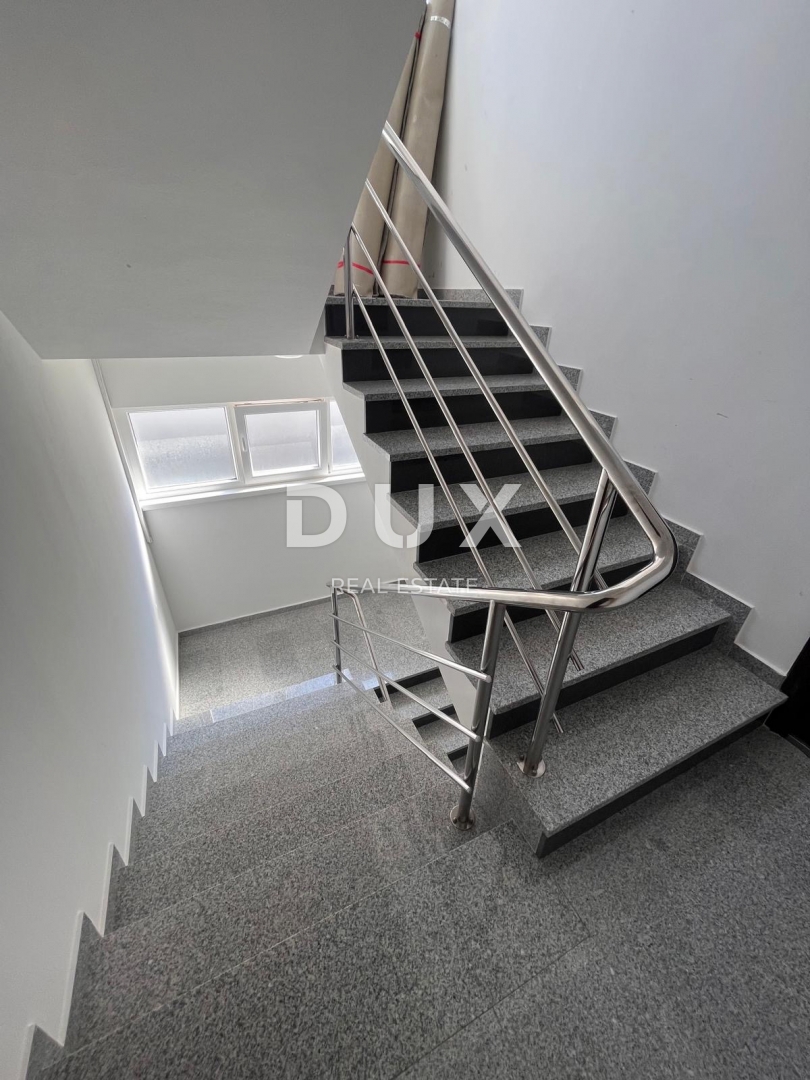 ZADAR, DIKLOVAC - Appartamento con due camere da letto di 59,6 m² con 2 posti auto e vista!