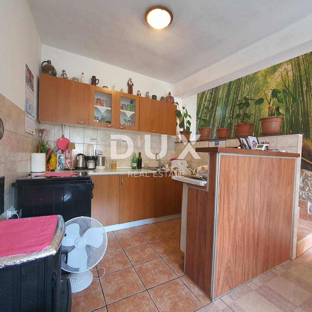 RIJEKA, BANDEROVO - MONOLOCALE E APPARTAMENTO! Centro città, giardino, parcheggio!