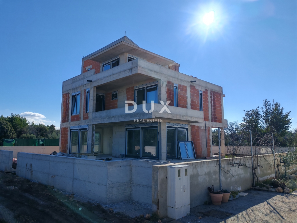 ZADAR, ZATON - Casa di lusso con piscina, vista mare e a soli 200 m dalla spiaggia