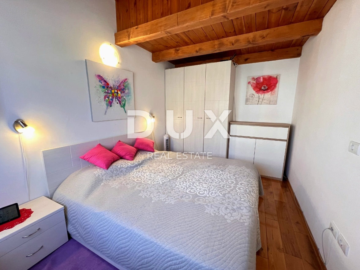 ISTRIA, NOVIGRAD - Casa a schiera familiare e privata vicino alle spiagge e al centro città