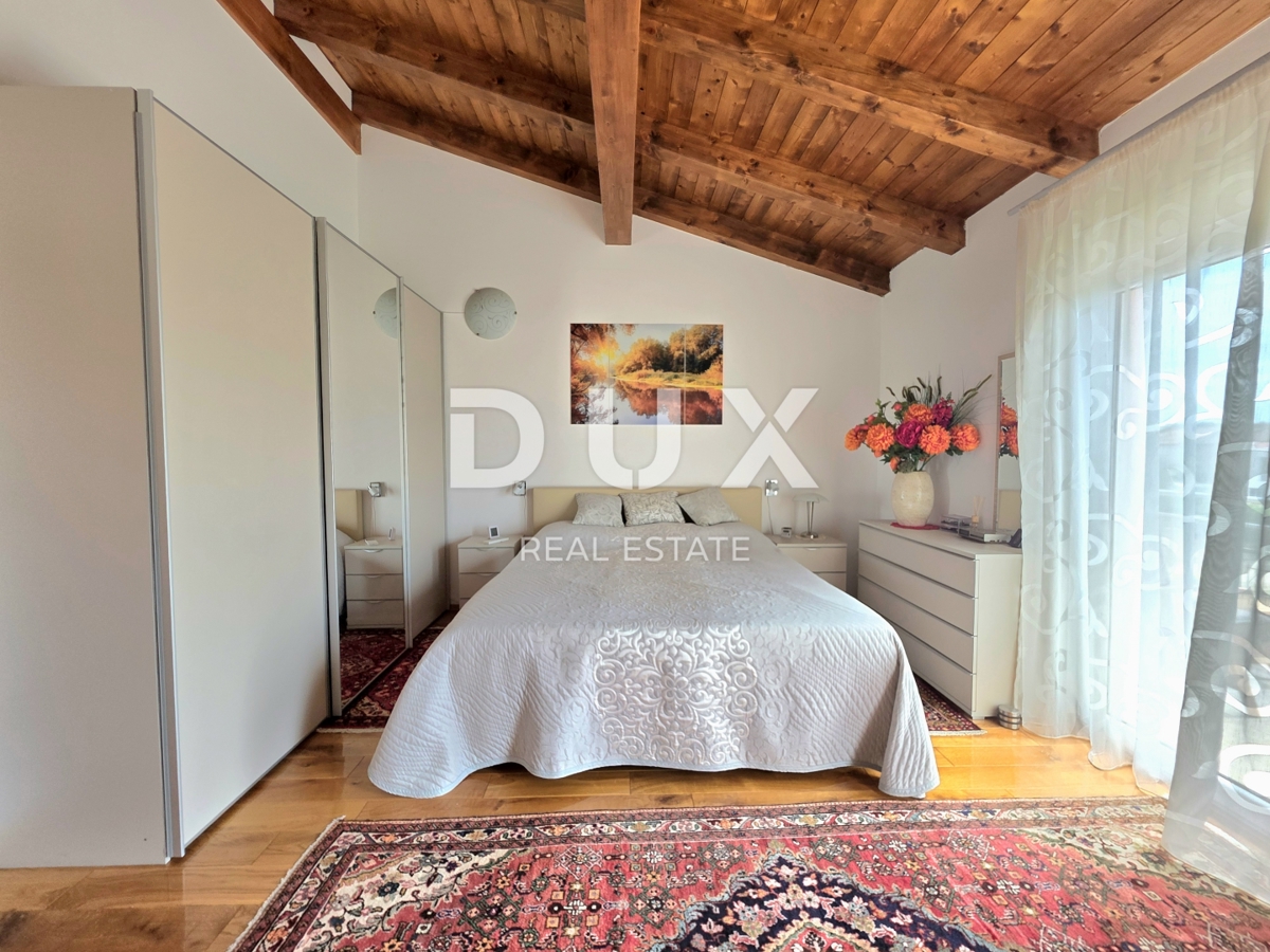 ISTRIA, NOVIGRAD - Casa a schiera familiare e privata vicino alle spiagge e al centro città
