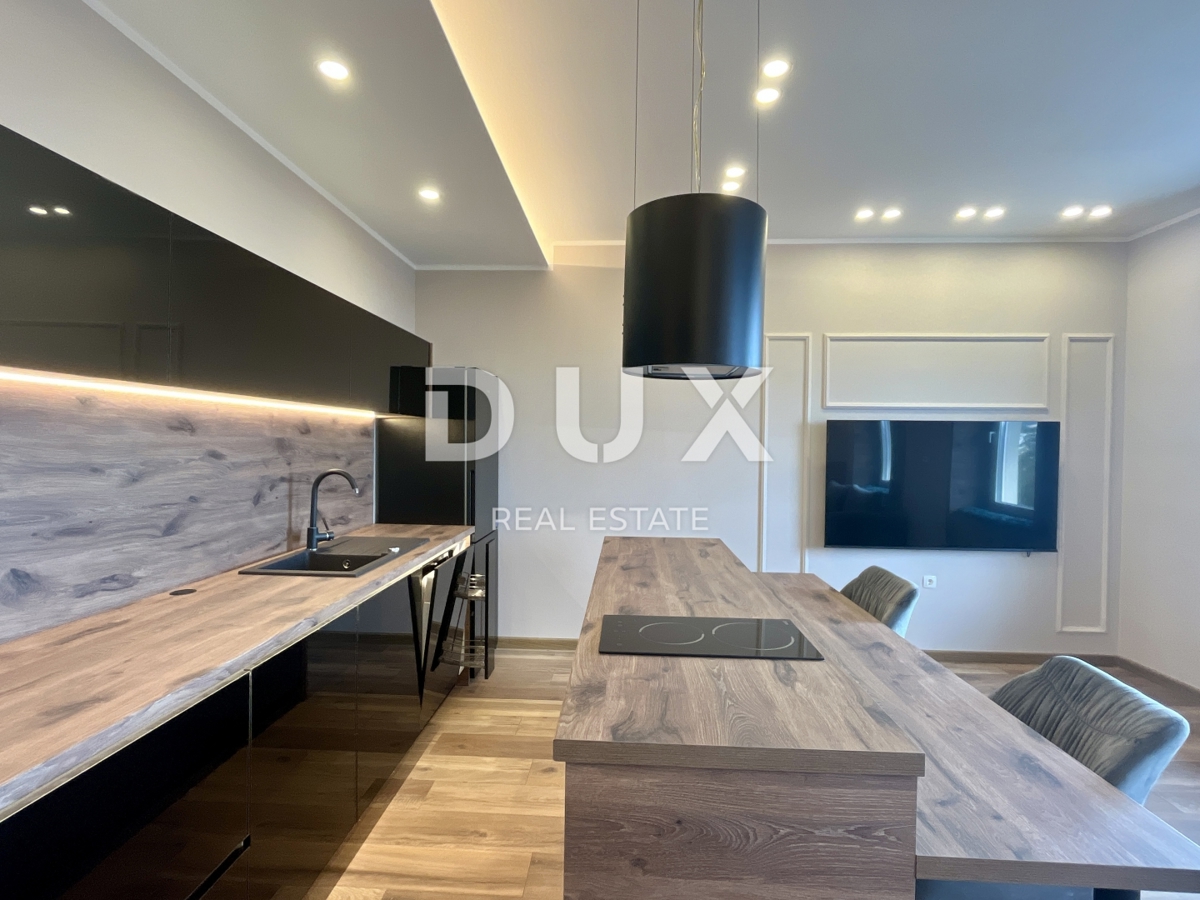 MATULJI, CENTRO - Lussuoso appartamento di 100 m² con tre unità abitative e vista mare