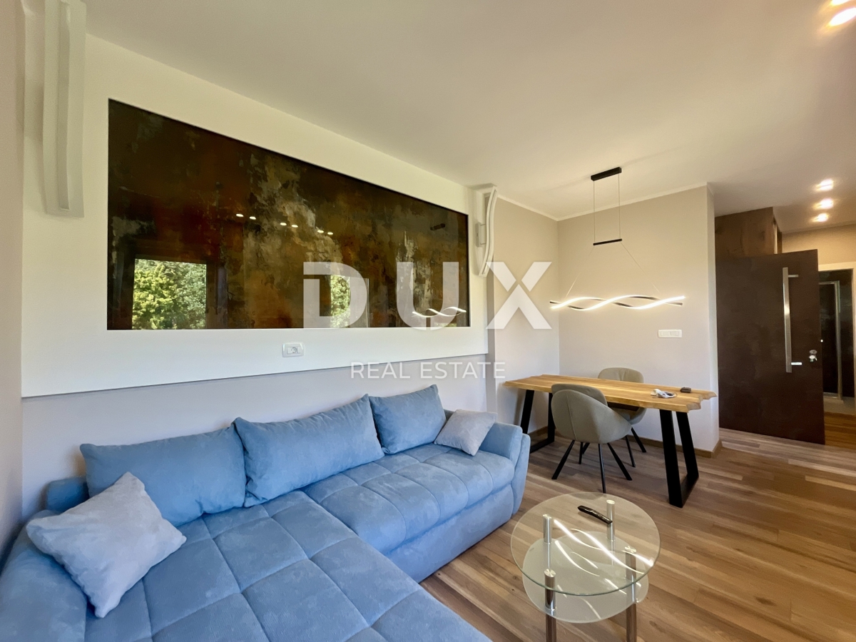 MATULJI, CENTRO - Lussuoso appartamento di 100 m² con tre unità abitative e vista mare