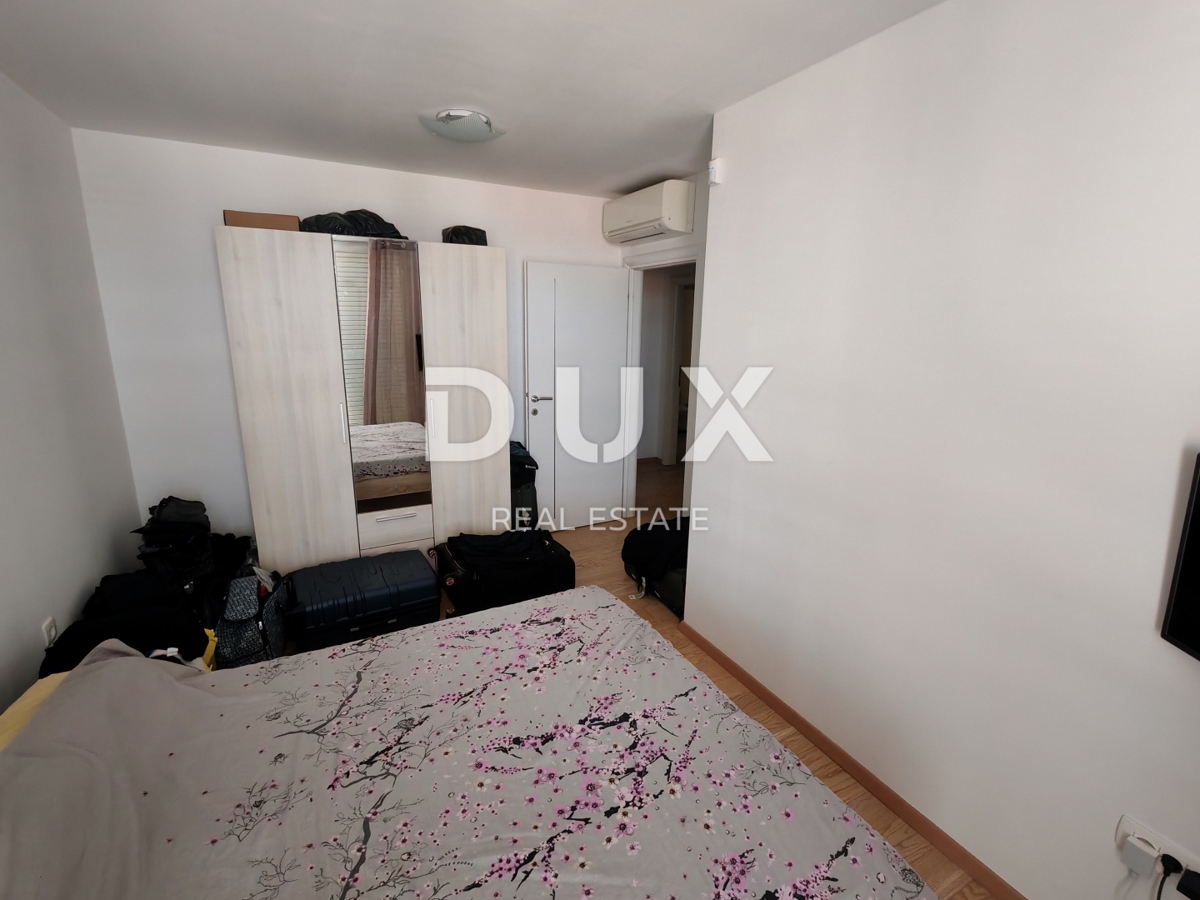 ZADAR, BORIK - Appartamento duplex completamente arredato con una splendida vista sul mare!
