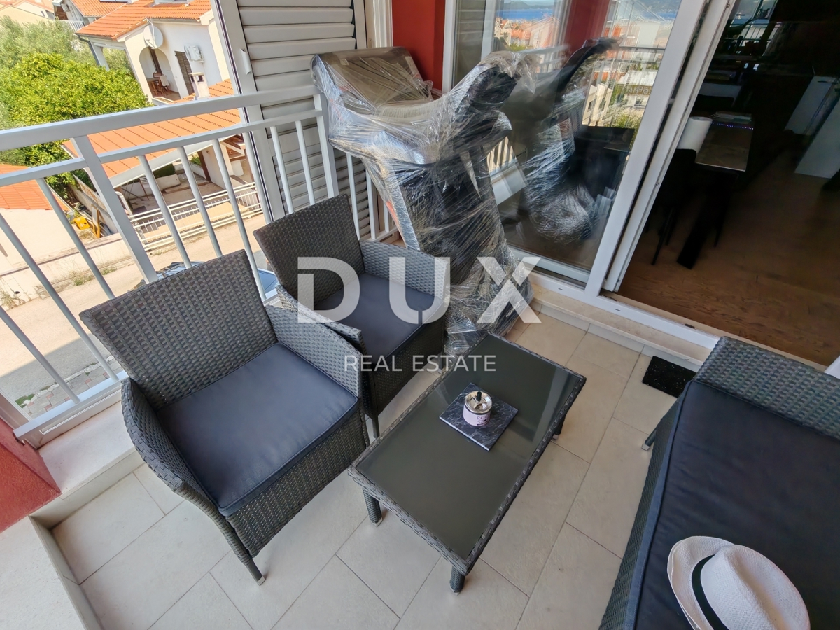 ZADAR, BORIK - Appartamento duplex completamente arredato con una splendida vista sul mare!